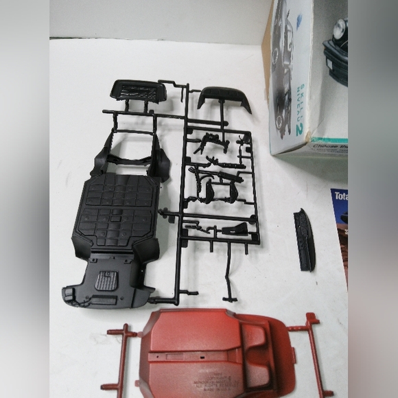 1992 Monogram Porsche 911 Turbo 1:24 Model Kit #2956 Vintage Complete Set - Picture 8 of 11